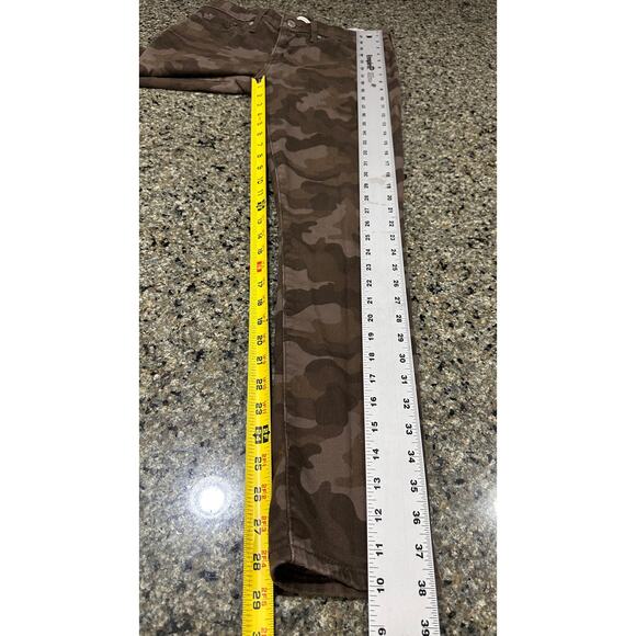 Levis 311 Shaping Skinny Jeans Womens Size 29 Green Camo Cotton Blend Streetwear - Picture 4 of 6